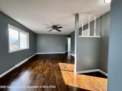 1729 Reo Rd, Lansing, MI 48910 - photo 5