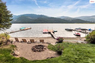 Relax on the sand, your private dock, sit around t
