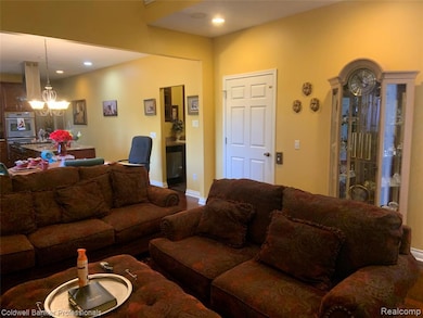 13065 White Oaks unit 17, Gaines, MI 48436 - photo 7