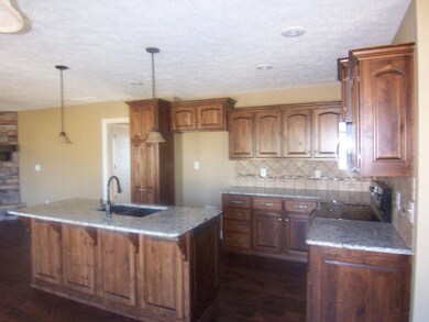 1452 S Appomattox Ave, Republic, MO 65738 - photo 2