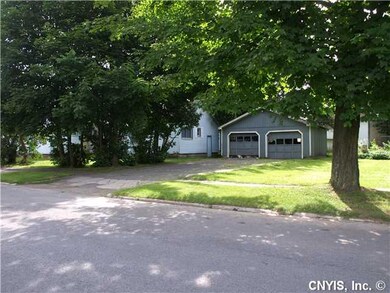 Parking Lot/Garage