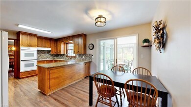 224 Hurd Rd, Aurora, OH 44202 - photo 2