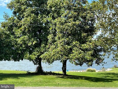 3420 Riverview Dr, Colonial Beach, VA 22443 - photo 4