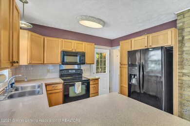 1606 Lansing Ave, Lansing, MI 48915 - photo 7
