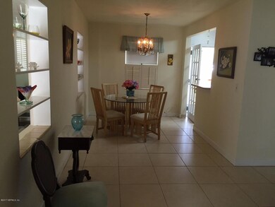 526 Nightingale Rd, Jacksonville, FL 32216 - photo 4