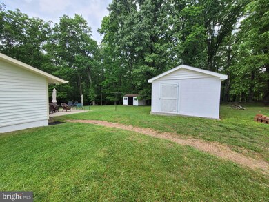 174 Hackberry Ln, Bluemont, VA 20135 - photo 6