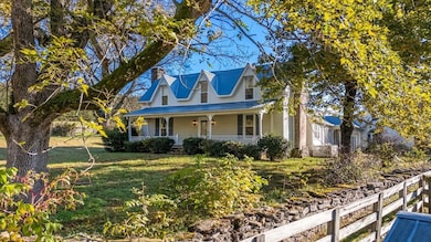 4923 Blue Creek Rd, Lynnville, TN 38472 - photo 4