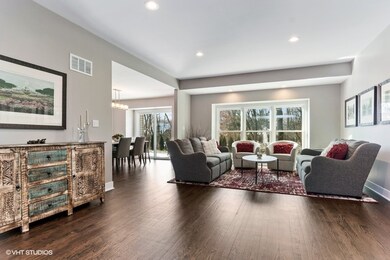 1010 Sir Barton Ct, Naperville, IL 60540 - photo 4