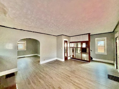 410 Oakley Ave, Rockford, IL 61101 - photo 6