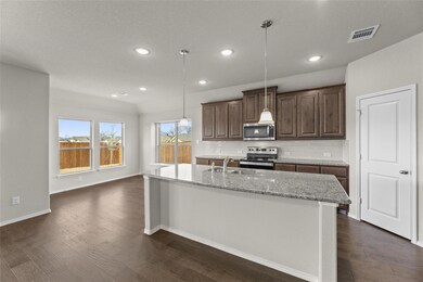 233 Rosemary Dr, Azle, TX 76020 - photo 4