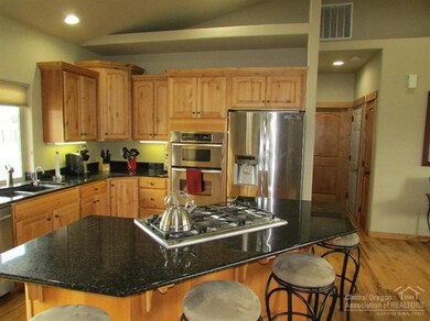 63151 Terry Dr, Bend, OR 97701 - photo 6