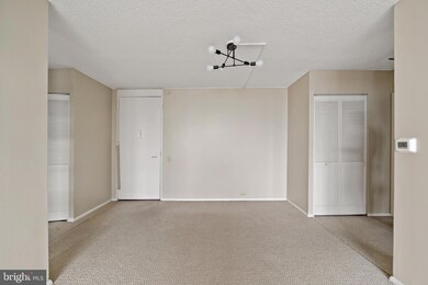 Center City One unit 2906, Philadelphia, PA 19107 - photo 4