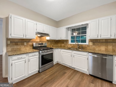 125 Johnsons Walk unit 2, Stockbridge, GA 30281 - photo 6