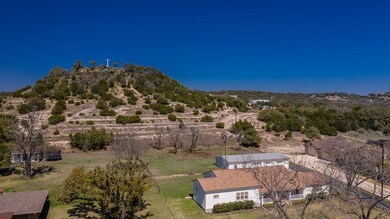 412 Cross Mountain Dr, Fredericksburg, TX 78624 - photo 7