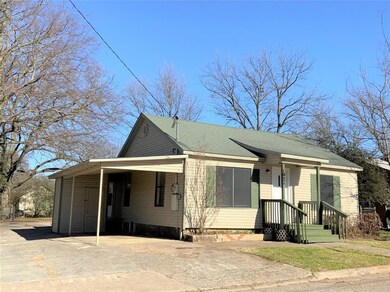 1021 Moss St, Gainesville, TX 76240 - photo 2