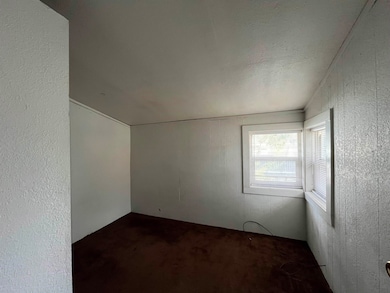 392 Walnut St, Weed, CA 96094 - photo 7