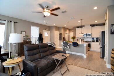 1511 E Sandalwood Ln unit 11, San Antonio, TX 78209 - photo 7