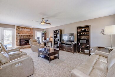 6062 Shawna Ct, Liberty Township, OH 45044 - photo 4