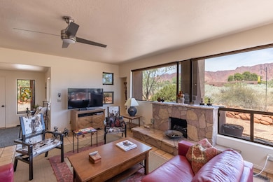 6 Living Room