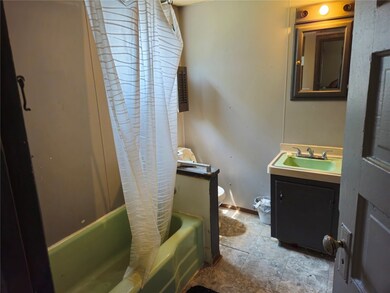 1125 E 8th St, Erie, PA 16503 - photo 7