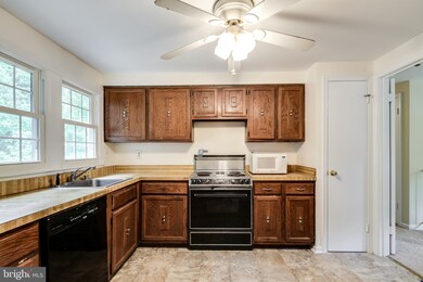 6225 Slender Sky, Columbia, MD 21044 - photo 7