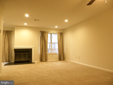 10909 Postern Ct unit 48, Manassas, VA 20109 - photo 5