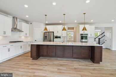 6910 Fountain Park Dr, Glenn Dale, MD 20769 - photo 7