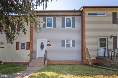 8241 Wycliffe Ct, Manassas, VA 20109 - photo 2