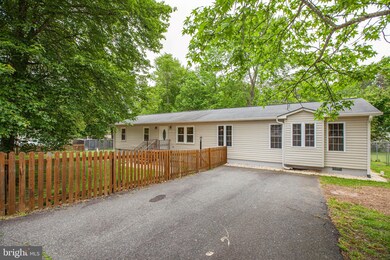 10905 Deerfield Dr, Fredericksburg, VA 22407 - photo 2