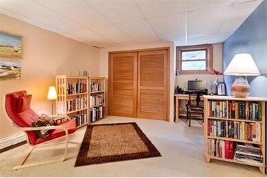 22 Cherry St, Newburyport, MA 01950 - photo 6