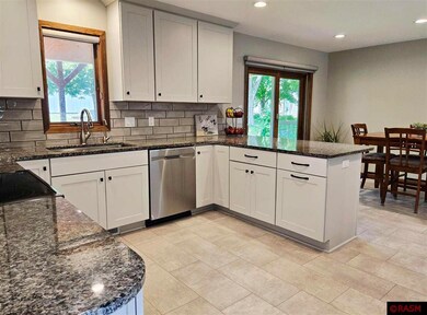 409 N German St, New Ulm, MN 56073 - photo 3