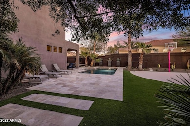 Lucia pool sport court