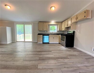 436 Charles St, Statesville, NC 28677 - photo 5