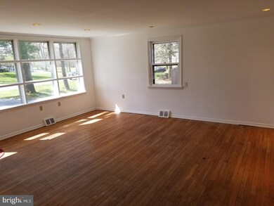 966 Bent Rd, Hatfield, PA 19440 - photo 4