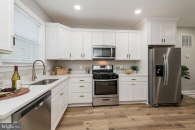 2544 E Eager St, Baltimore, MD 21205 - photo 7