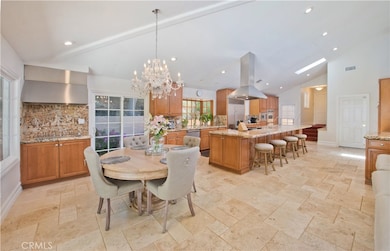 16677 Calneva Dr, Encino, CA 91436 - photo 2