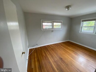 279 Southeastern Terrace, Essex, MD 21221 - photo 3