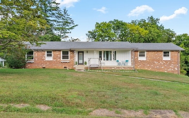 913 Branch Rd, Clarksville, TN 37043 - photo 2