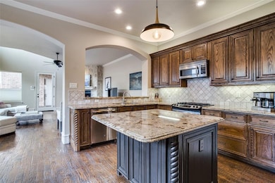 5515 Matalee Ave, Dallas, TX 75206 - photo 7