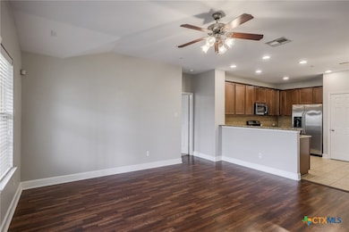 Kitchen bar