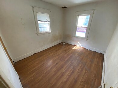 1514 Van Buren St, South Bend, IN 46628 - photo 4