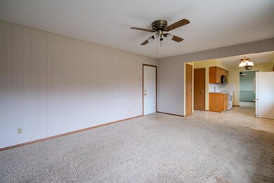 1402 Reymond Rd-12