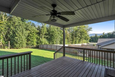 109 Mountain Slope Ct, Travelers Rest, SC 29690 - photo 2