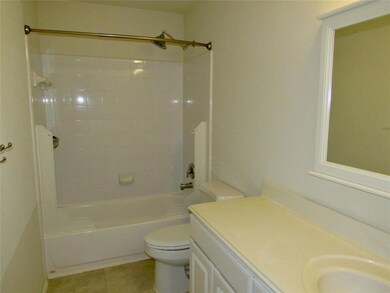 2366 Village Leaf Dr, Spring, TX 77386 - photo 7