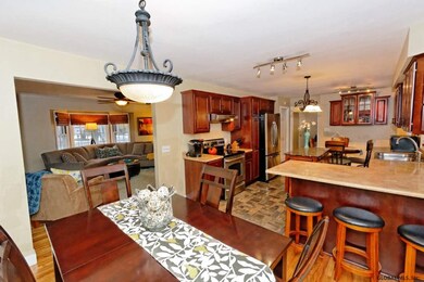 781 Whitney Dr, Schenectady, NY 12309 - photo 7