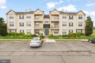 11014 Koman Cir unit 304, Manassas, VA 20109 - photo 2