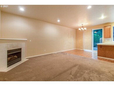 20366 Hoodview Ave, West Linn, OR 97068 - photo 6