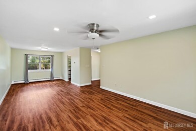 113 The Orchard unit J, East Windsor, NJ 08512 - photo 6