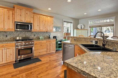 10-20434 Jacklight Ln, Bend-10