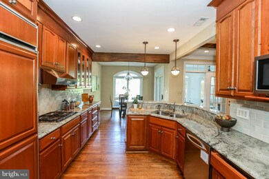 9479 Turnberry Dr, Potomac, MD 20854 - photo 7